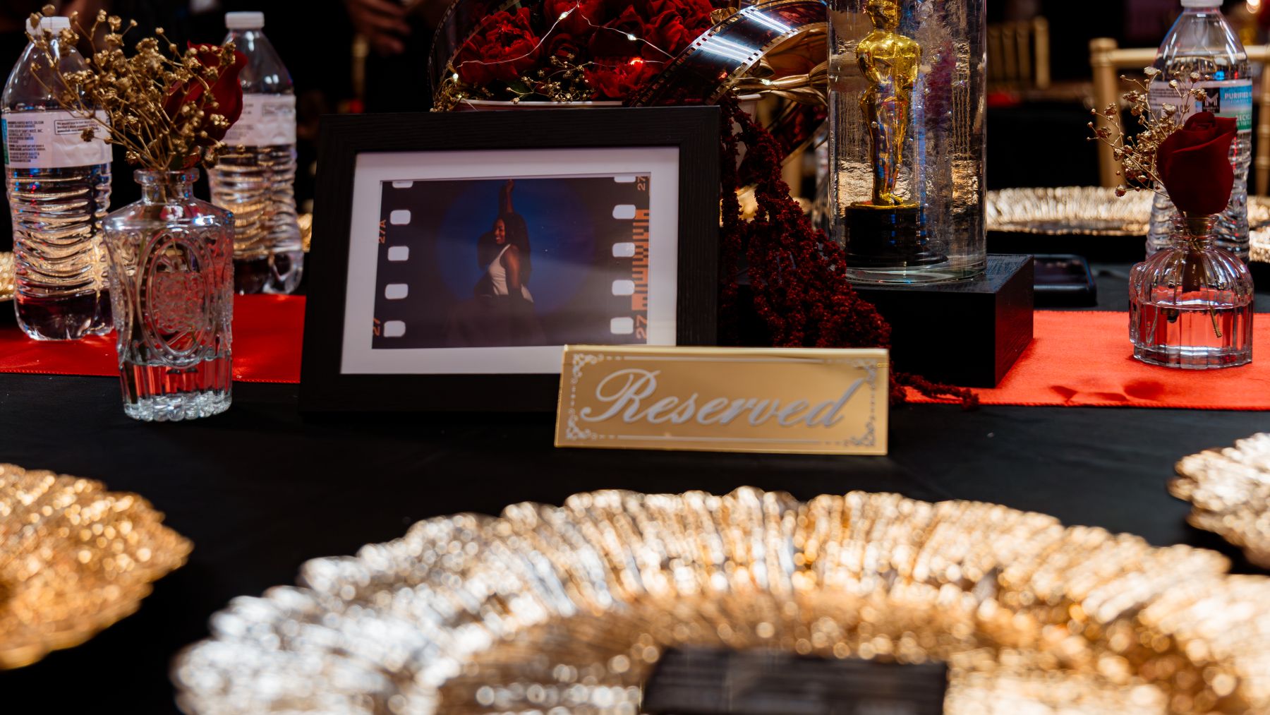 Elaun's Hollywood Gala styled detail